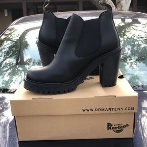 Size 10 black doc marten heels - Hurston